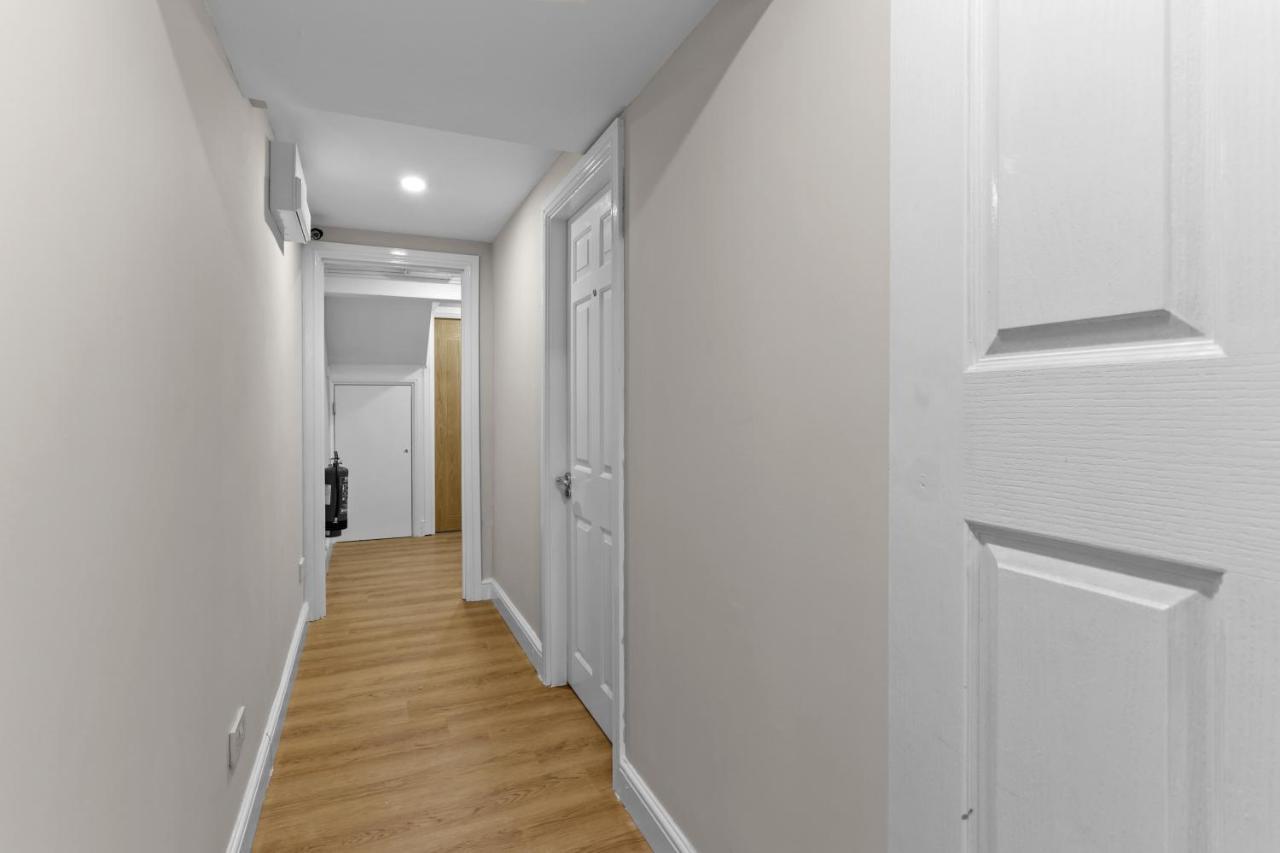 London'S Boutique Studio 外观 照片
