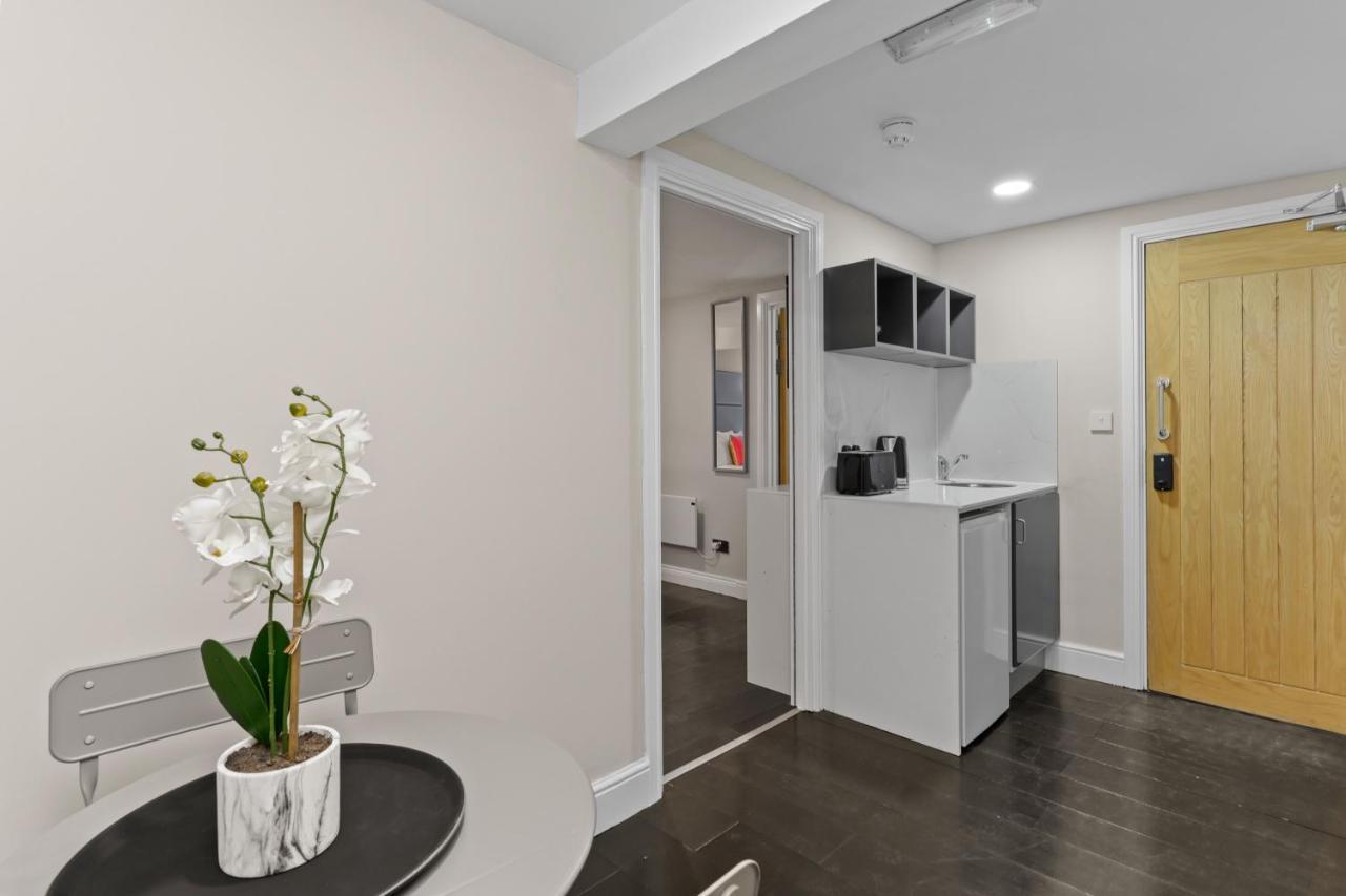 London'S Boutique Studio 外观 照片